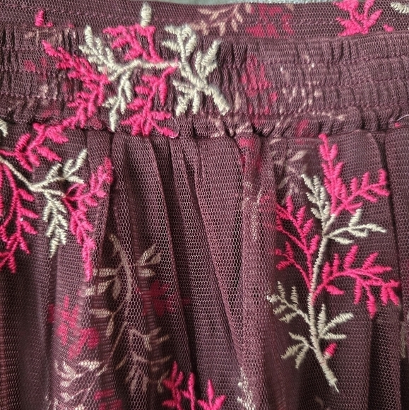 Sundance Aster Bloom Skirt Knee Length Size XL Maroon Tulle Embroidered Ruffle - Picture 5 of 7